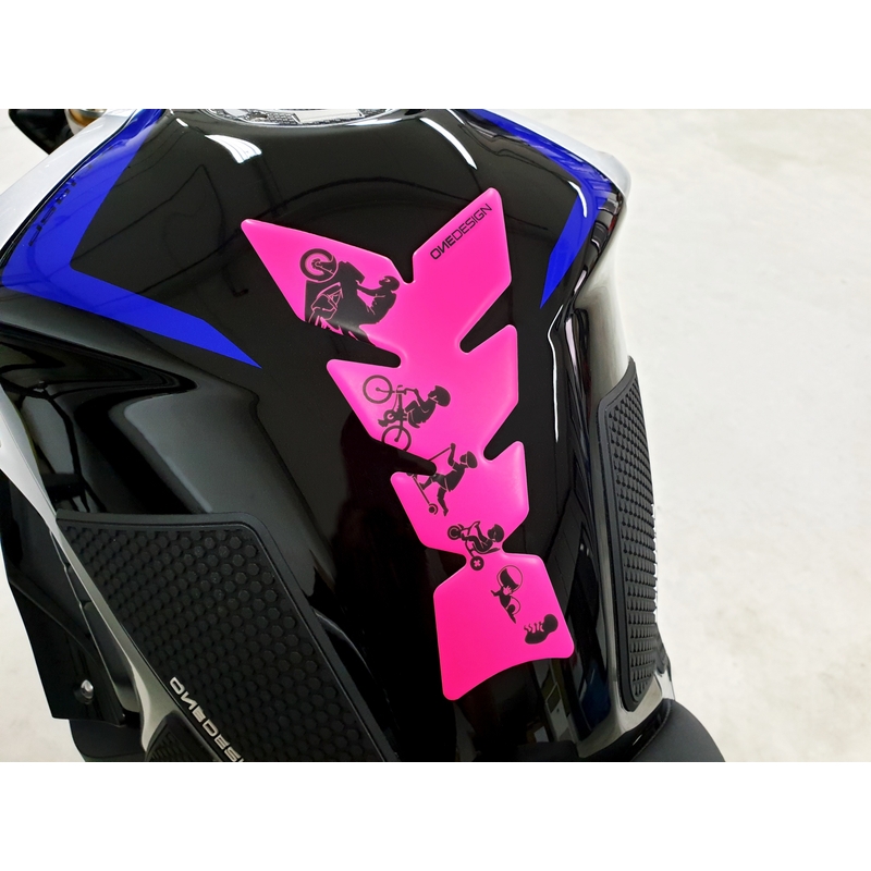 Degvielas tvertnes uzlīme Print - Mēness fluo rozā krāsā