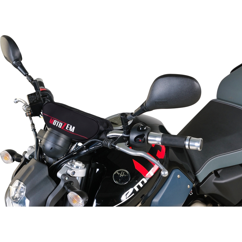 MotoZem stūres soma