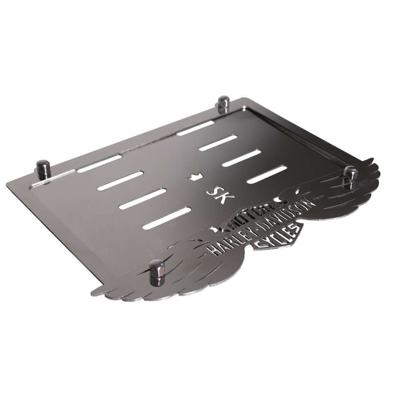 Nerūsējošā tērauda paliktnis Harley numura zīmei