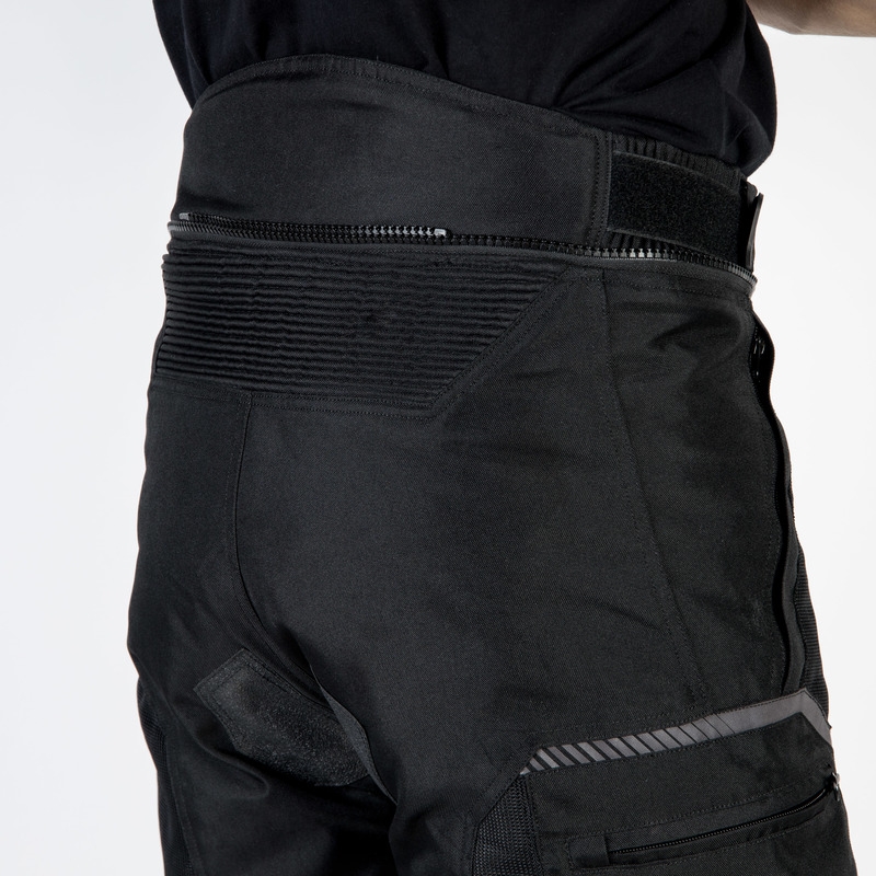 Ozone Flow Melnas apcirptas motocikla bikses izpārdošana