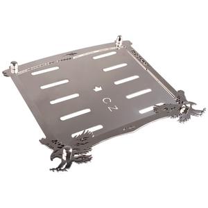 Nerūsējošā tērauda spilventiņš zem CZ numura plāksnes Ērgļi