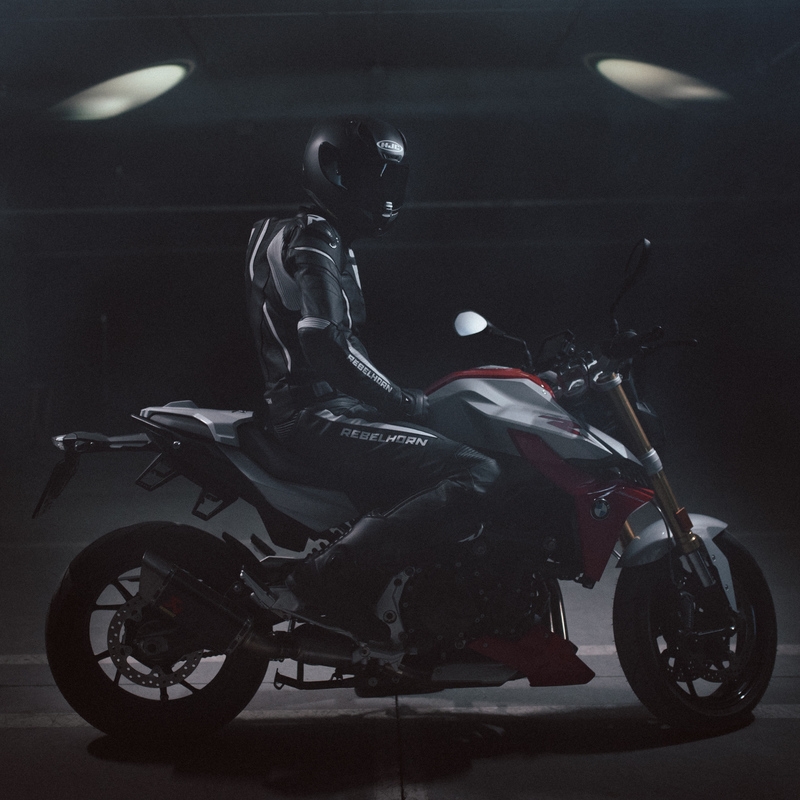 Rebelhorn Fighter Melnas un baltas motocikla bikses izpārdošana