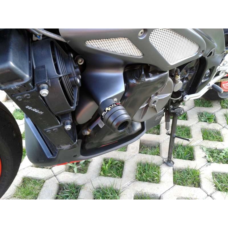 Aprilia TUONO 1000 (06-08) Arrow