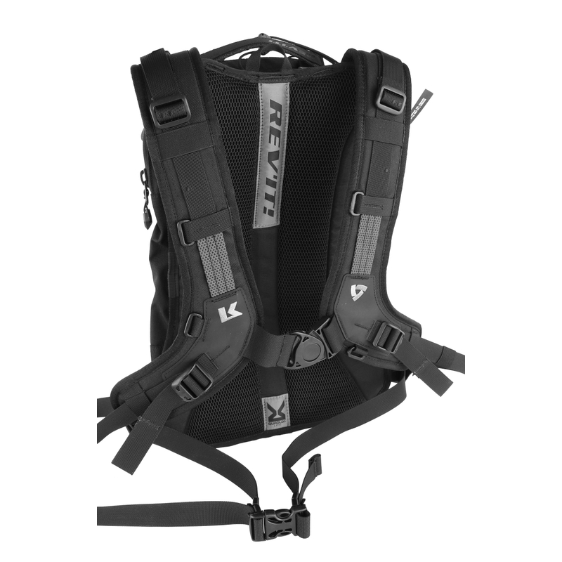 Revit Barren H2O mugursoma 18 l melna