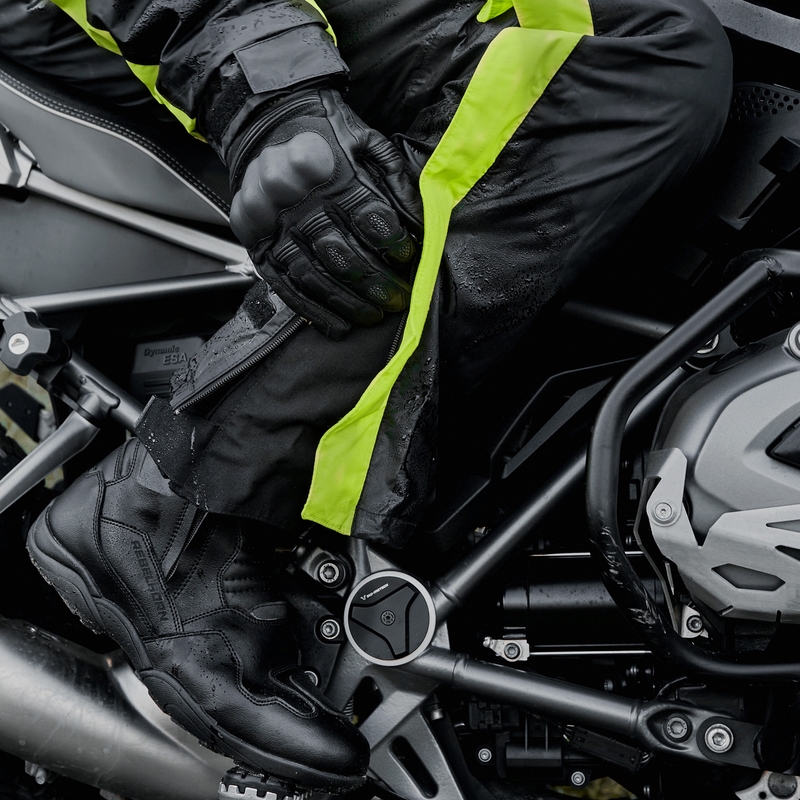 Rebelhorn Travel Rainsuit melns-fluo dzeltens kombinezons