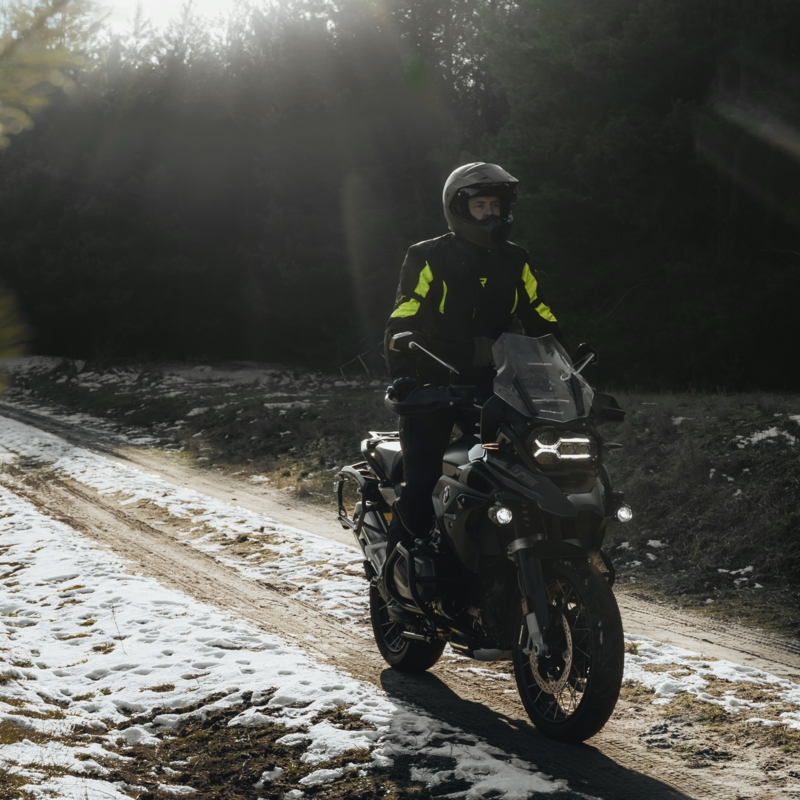 Motocikla jaka Rebelhorn Hardy II black-fluo yellow izpārdošana