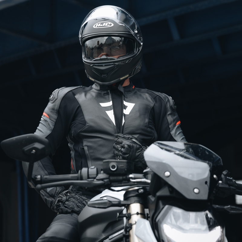 Rebelhorn Veloce Black-Fluo Red Ādas motocikla jaka