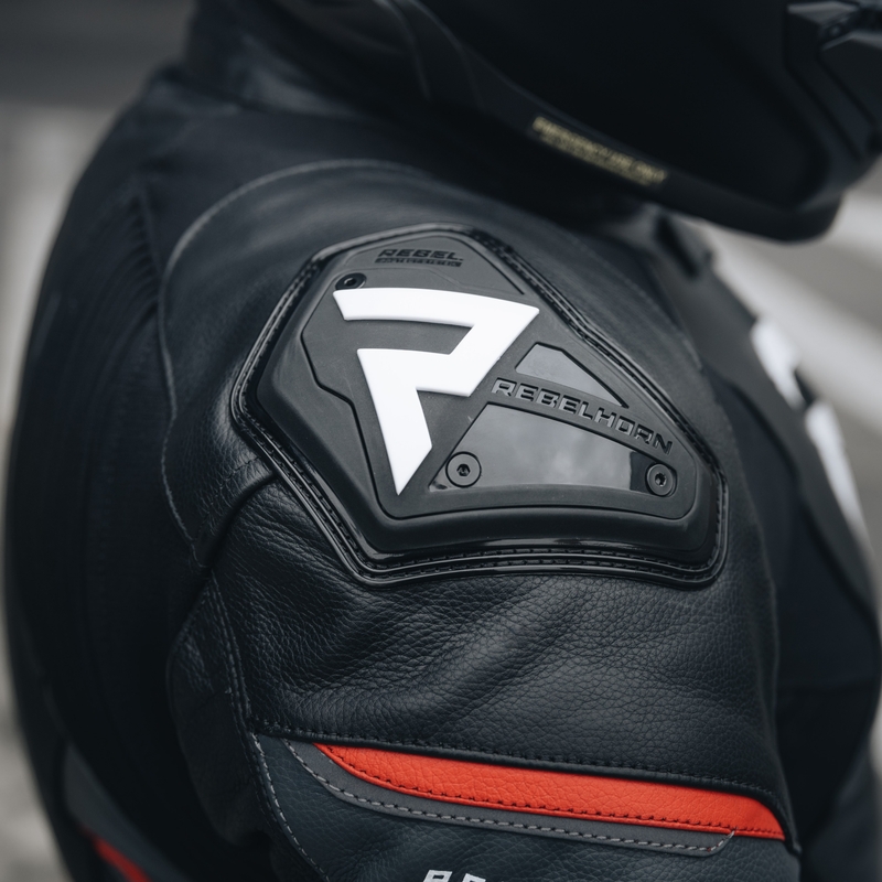 Rebelhorn Veloce Black-Fluo Red Ādas motocikla jaka