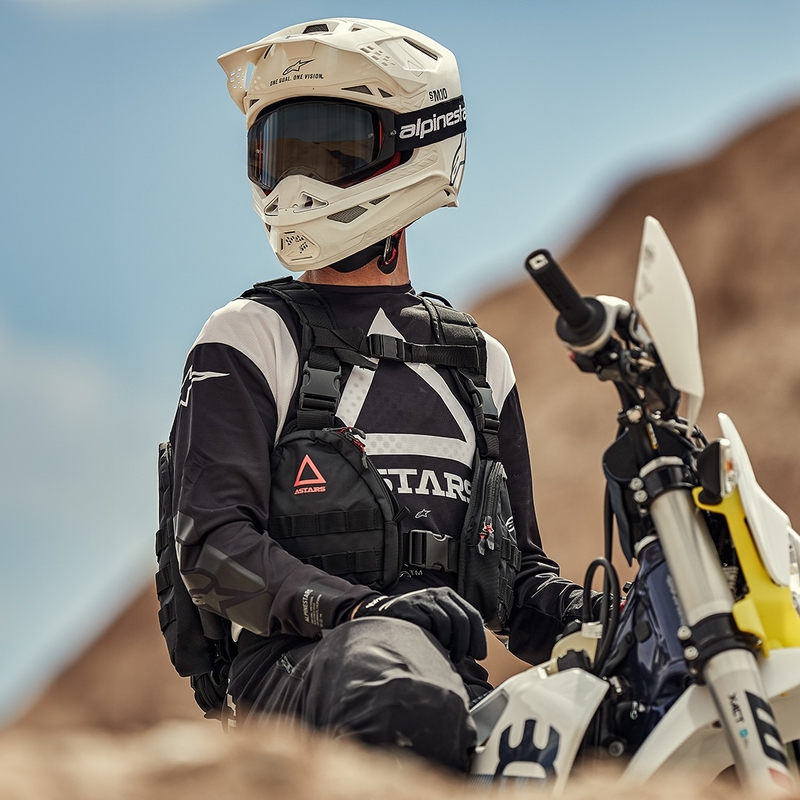 Alpinestars Techdura Tactical melnā un baltā 9 l mugursoma