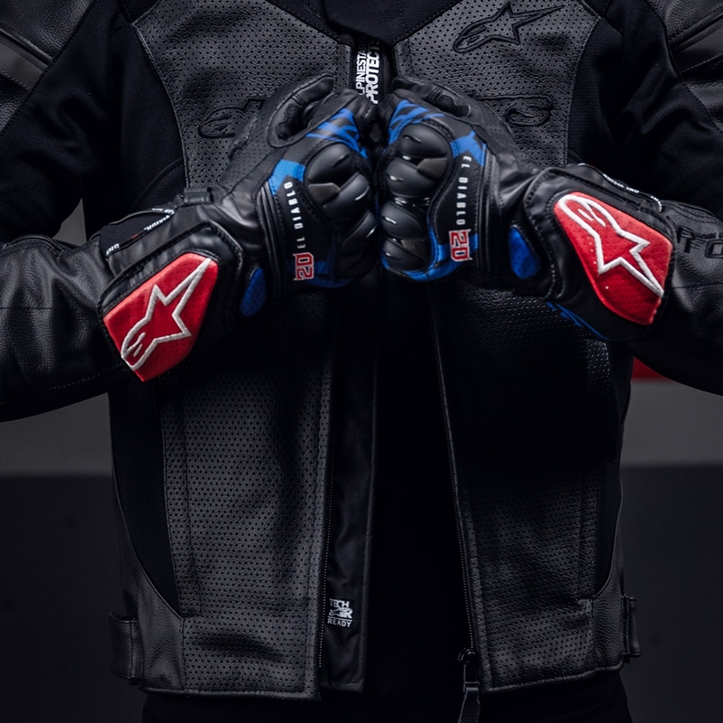 Alpinestars SP-8 3 Monster FQ20 melni-sarkani-zili-balti motocikla cimdi