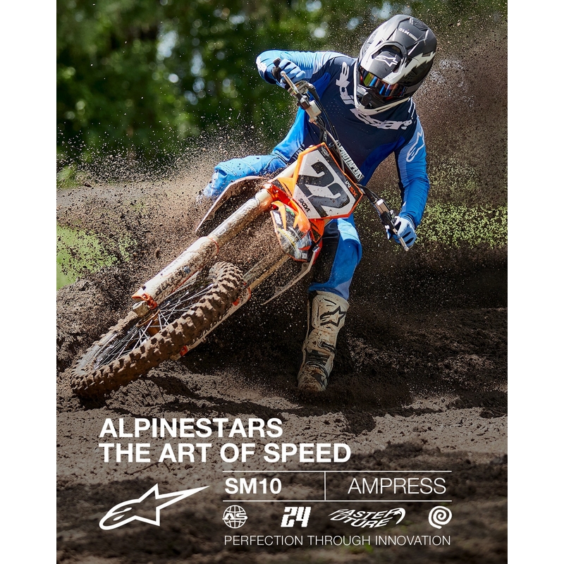 Alpinestars Supertech S-M10 Ampress motokrosa ķivere matēti melnā un baltā krāsā