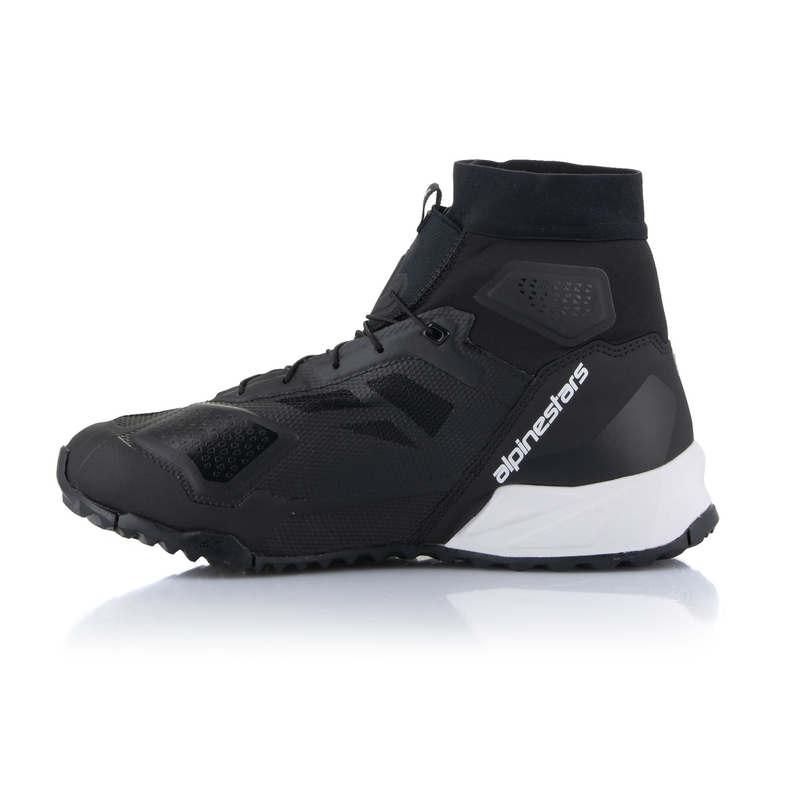 Alpinestars CR-1 melni un balti motocikla zābaki