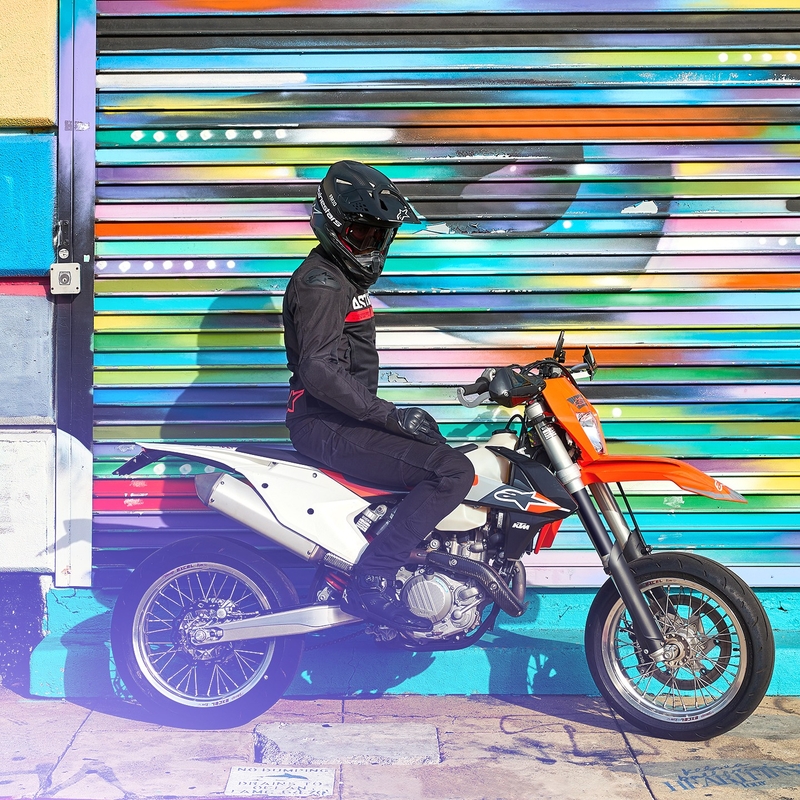 Alpinestars SMX Air melna-fluo sarkana motocikla jaka