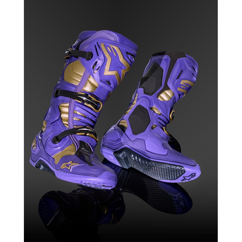 Alpinestars Tech 10 Limited Edition Champ Purple and Gold motociklu zābaki