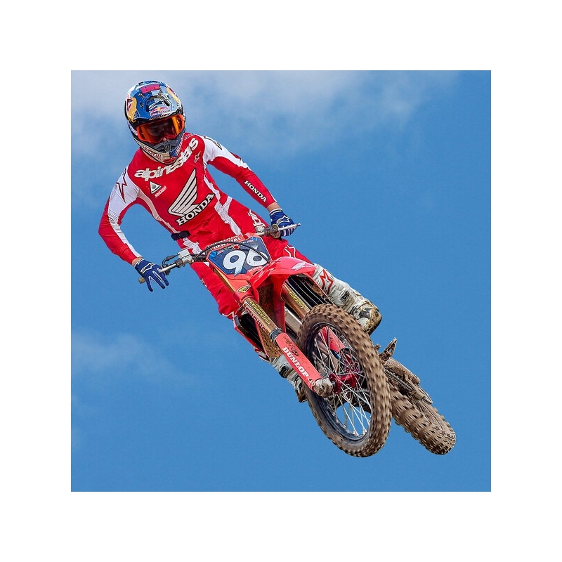 Alpinestars Tech 10 Supervented motociklu zābaki ar perforāciju Balti, sarkani un melni