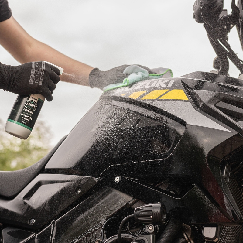 Motociklu un riteņu tīrīšanas līdzeklis (bez ūdens) MINT 500 ml