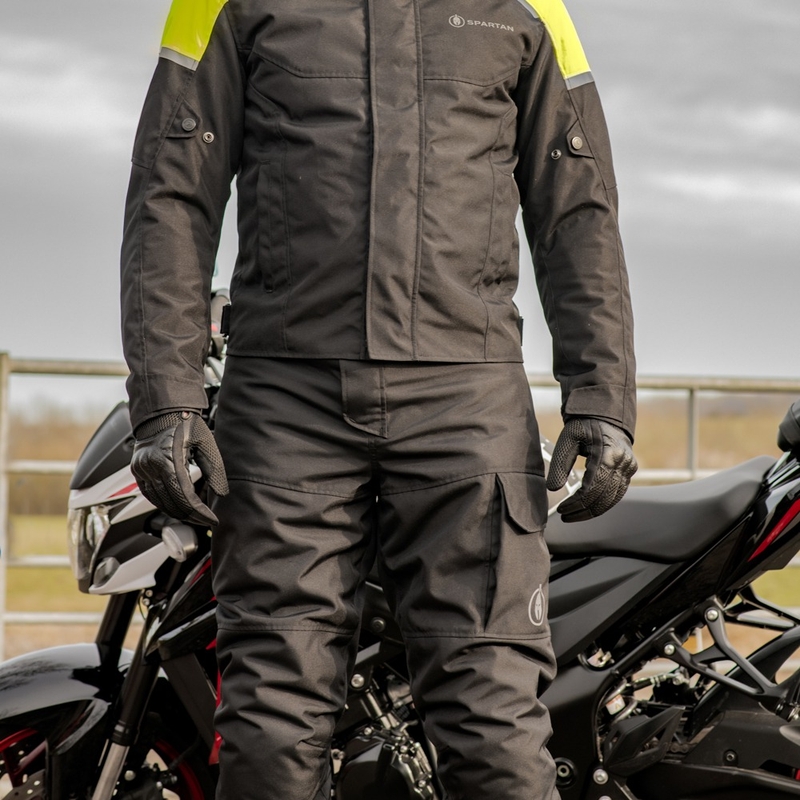 Oxford Spartan WP melnas motocikla bikses
