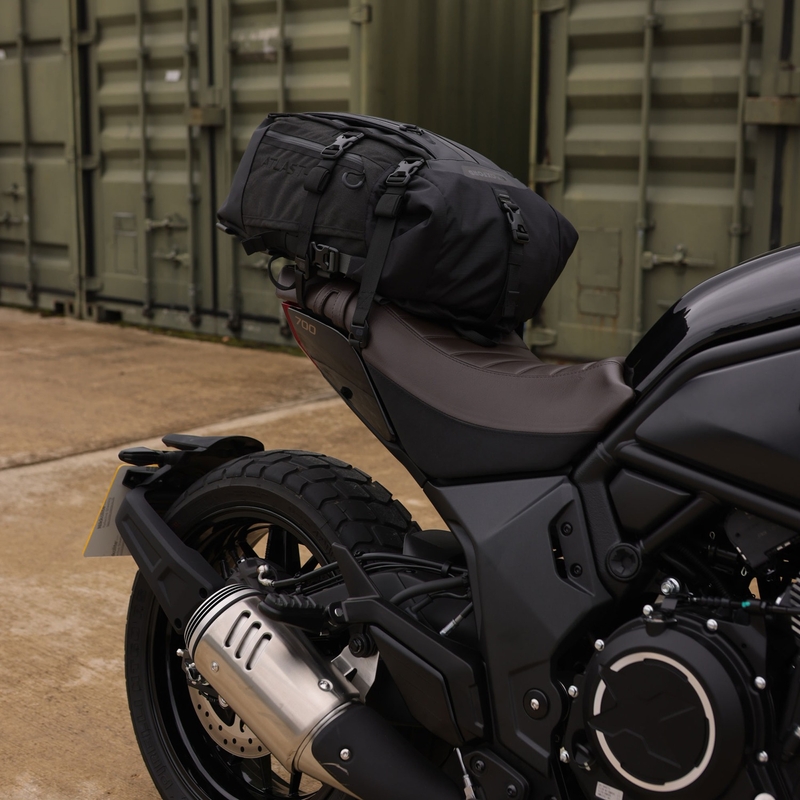 Oxford Atlas T-20 Advanced Tourpack 20 l pasažiera sēdekļa soma, melna