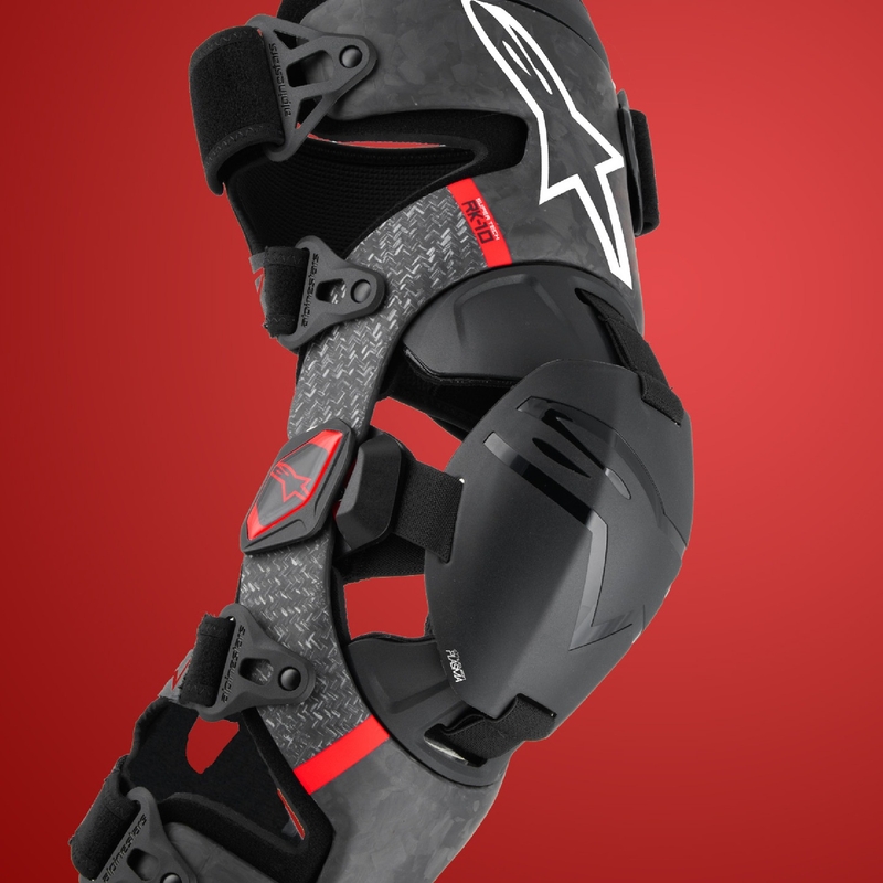 Alpinestars Supertech RK-10 Plasma melni un sarkani ceļgalu kronšteini