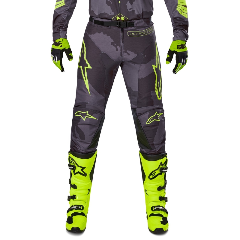 Alpinestars Racer Racer Hollow Motokrosa bikses tumši kamuflāžas-fluo dzeltenā krāsā