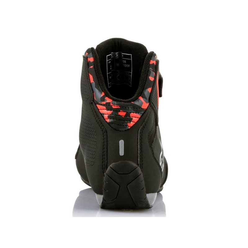 Alpinestars Sektor Ūdensnecaurlaidīgi melni-sarkani-pelēki-kamo motocikla zābaki