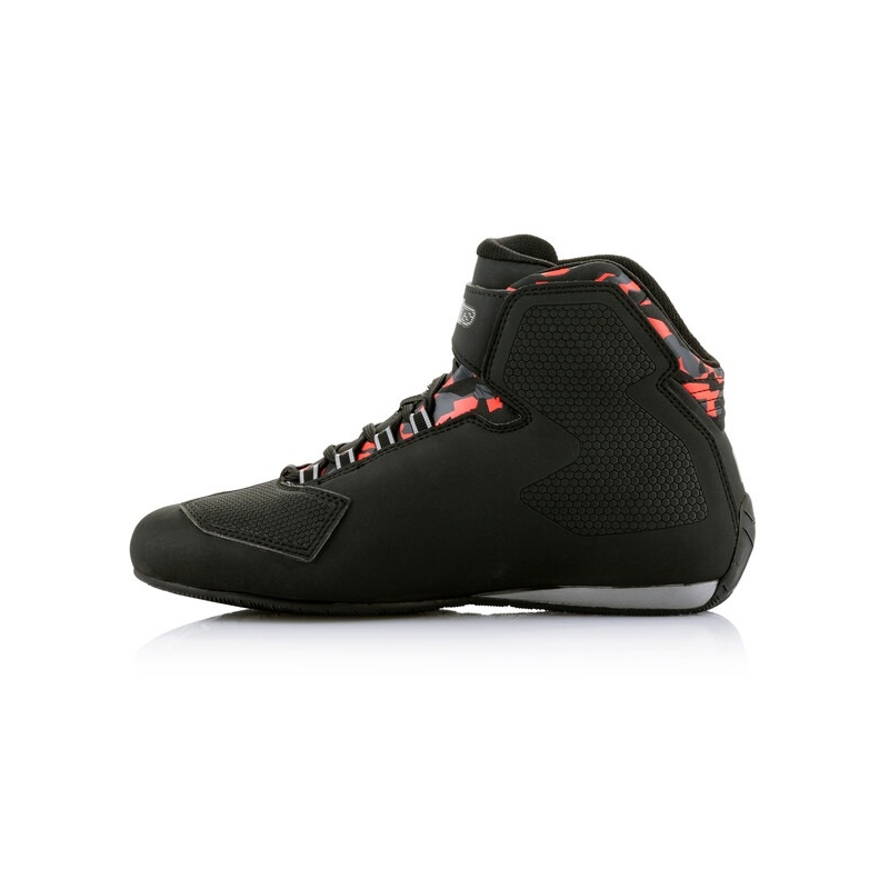 Alpinestars Sektor Ūdensnecaurlaidīgi melni-sarkani-pelēki-kamo motocikla zābaki