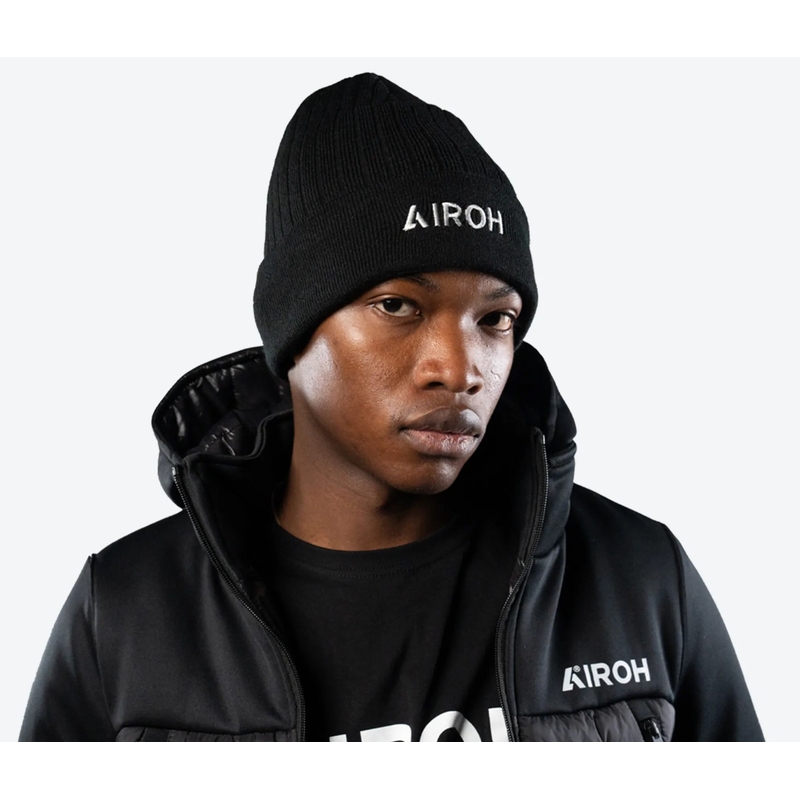 Airoh cepure melna