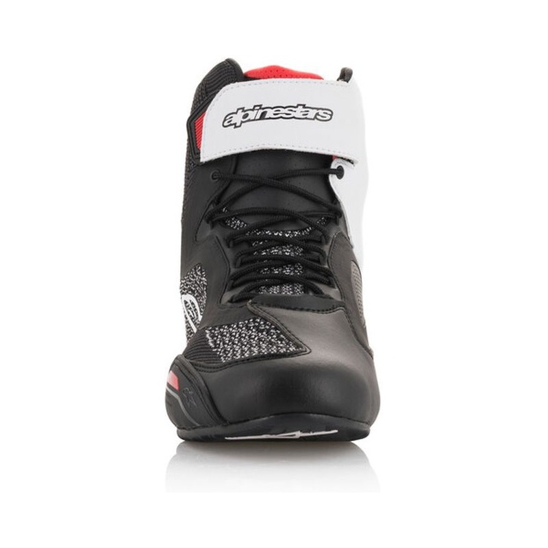 Alpinestars Faster 3 Rideknit melni, balti un sarkani motociklu zābaki