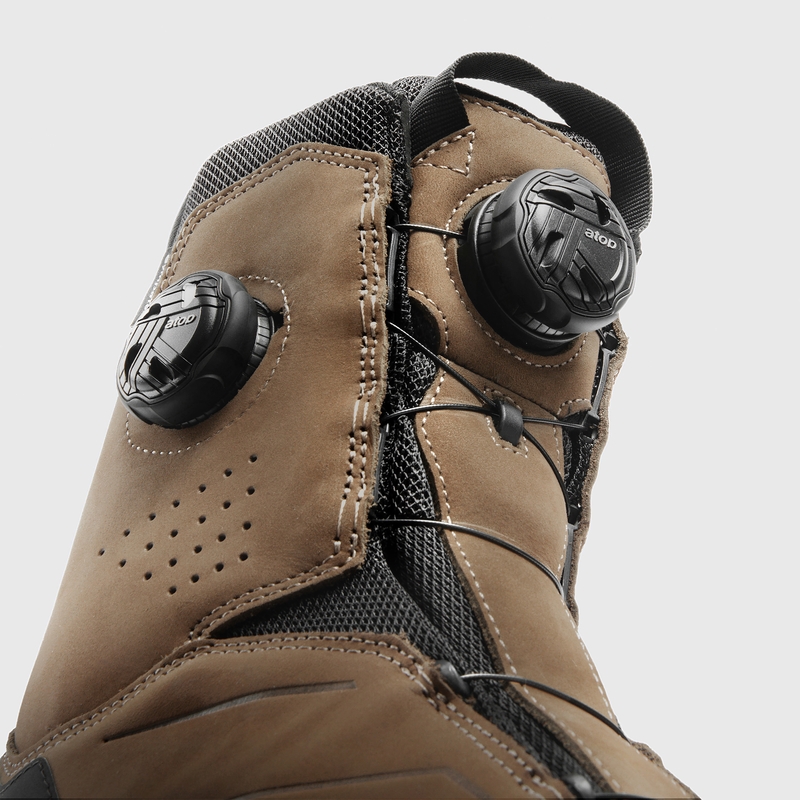Motociklu zābaki Rebelhorn Defender X brūni