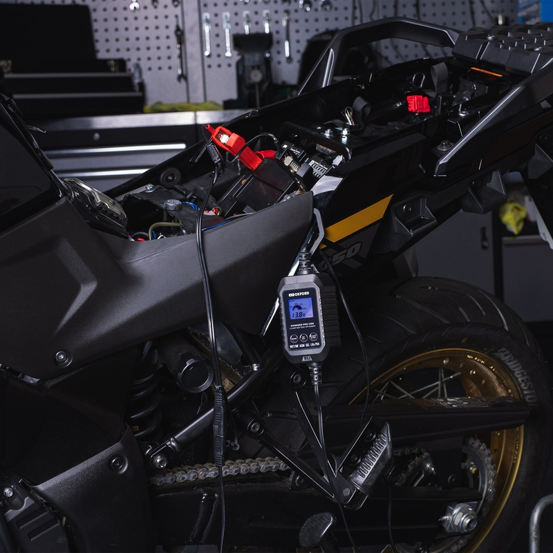 Akumulatoru lādētājs Oxford Oximiser Pro 1250 1,3A, 6/12V, 3,5-40Ah