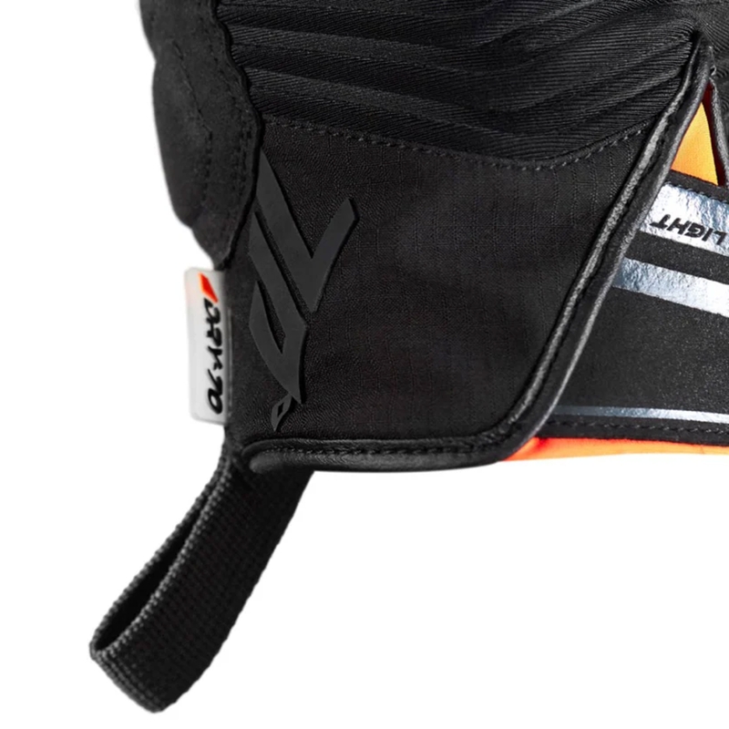 Motocikla cimdi Seventy Degrees SD-T13 Aspen Light melns un sarkans