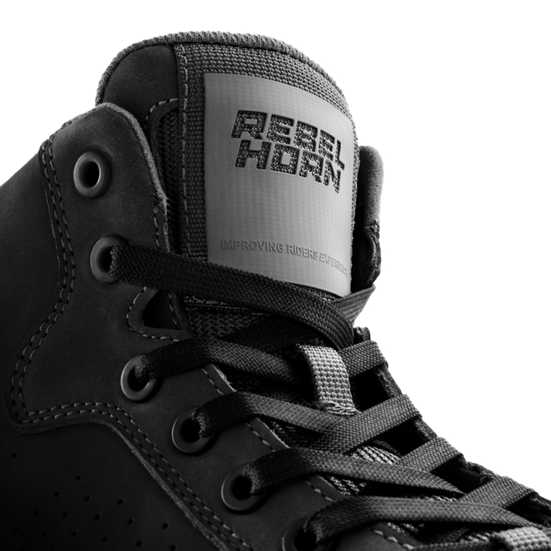 Rebelhorn Spike WP Black Motociklu zābaki