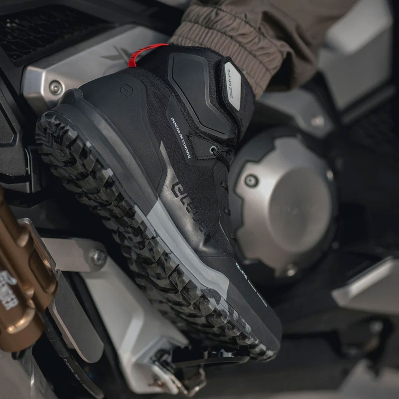 Eleveit STRATOS E-Dry motocikla zābaki melni