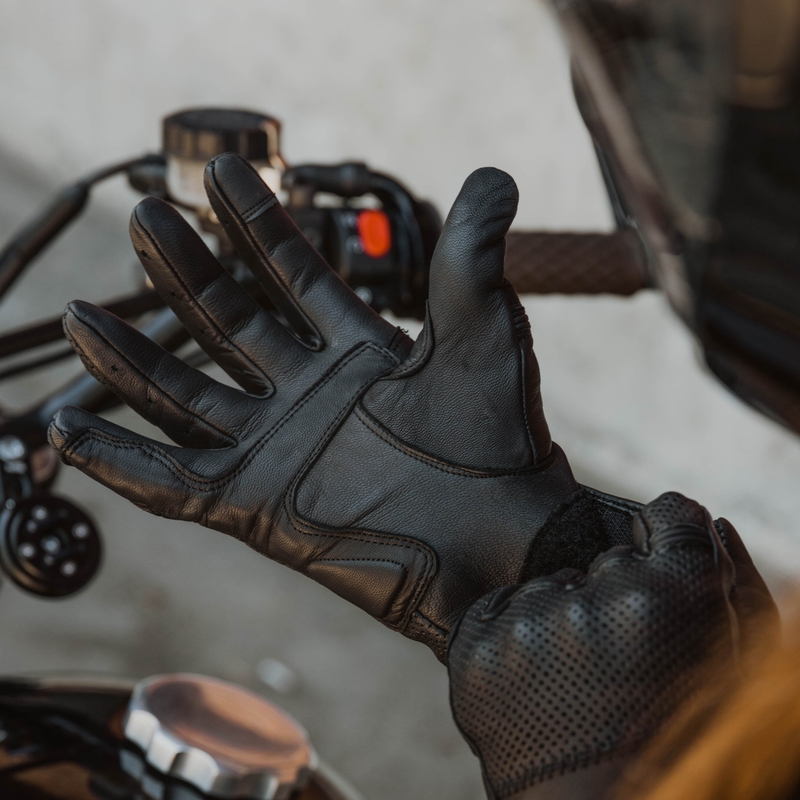 Motocikla cimdi Ozone Stick Custom II black
