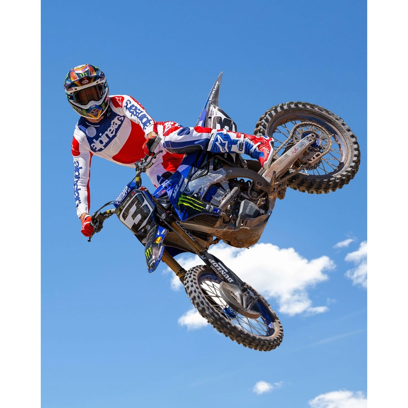 Alpinestars Tech 10 ierobežotas sērijas FORTITUDE balti-zili-sarkani motocikla zābaki