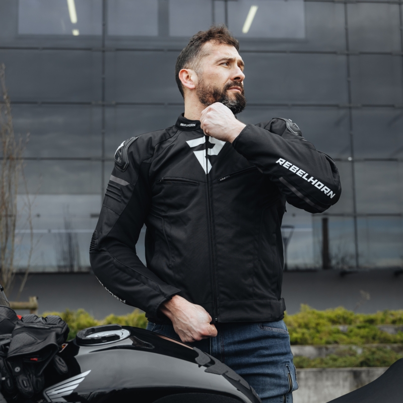 Rebelhorn Vandal melnā un baltā motocikla jaka
