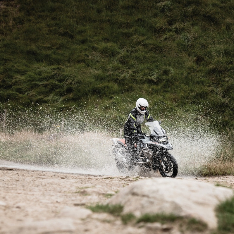 Oxford Montreal 4.0 Dry2Dry™ motocikla jaka Black