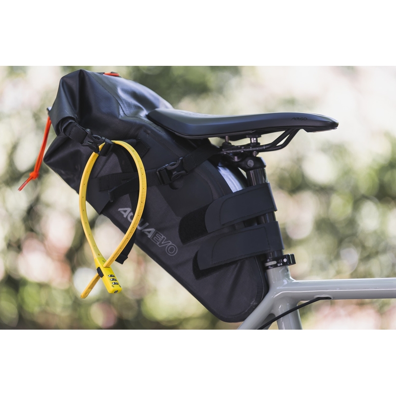 Oxford Combi Zip Lock ķiverēm un piederumiem melns