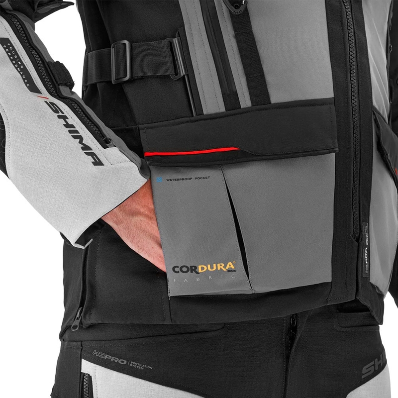 Shima Tracker gaiši pelēka motocikla jaka