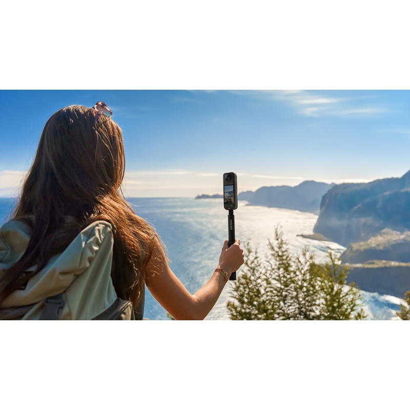 Insta360 X4 motociklu komplekta rīcības kamera melna