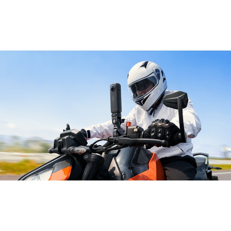 Insta360 X4 motociklu komplekta rīcības kamera melna