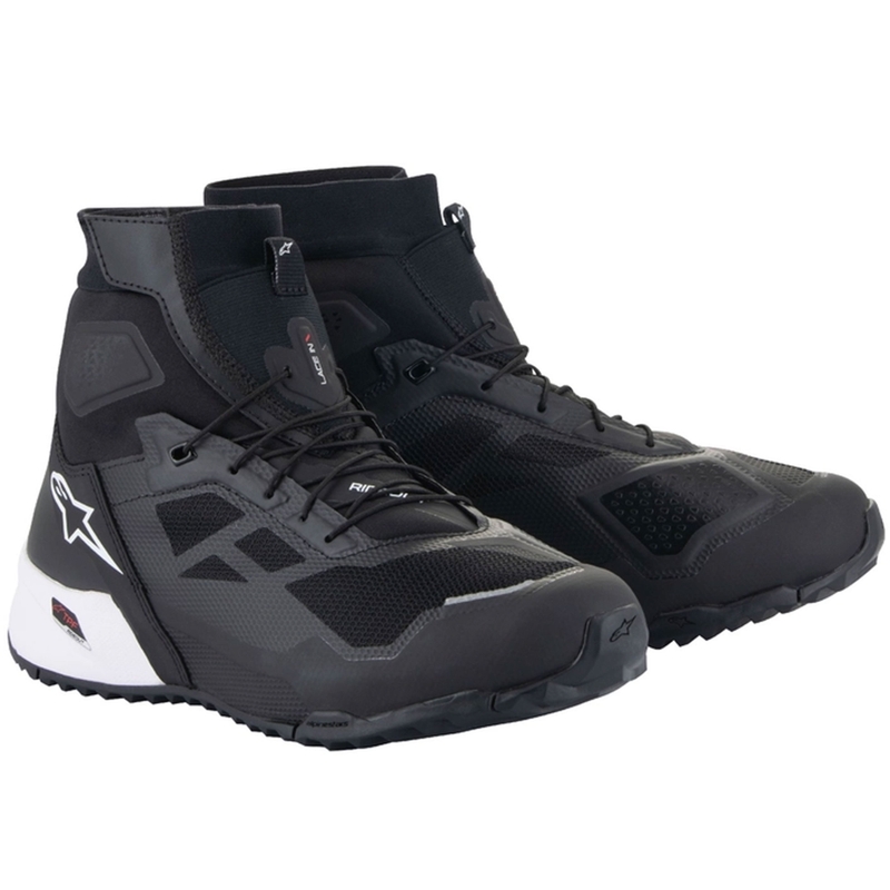 Alpinestars CR-1 melni un balti motocikla zābaki