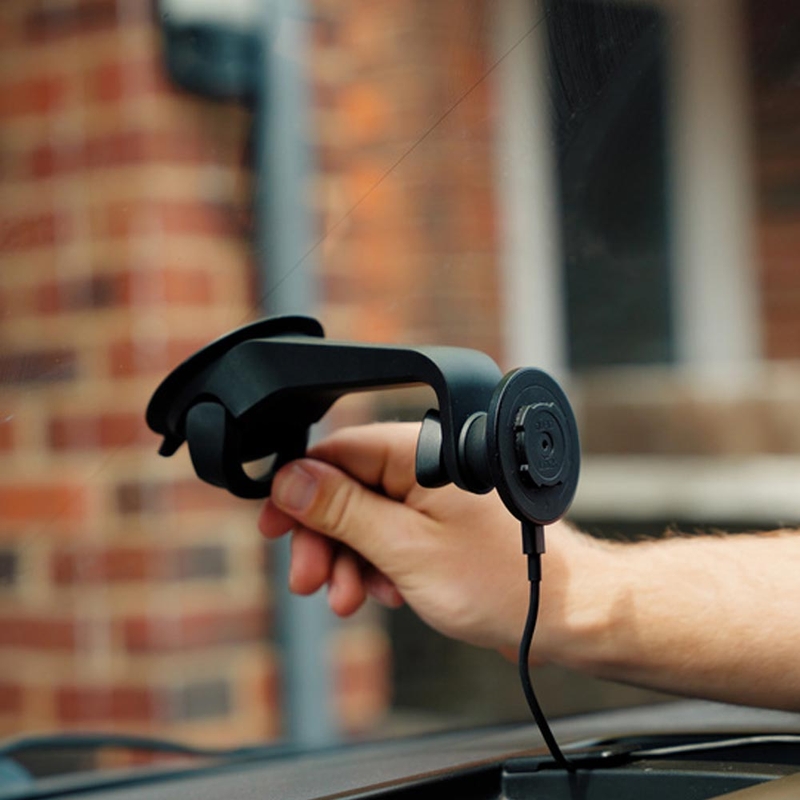 Quad Lock® vējstikla/instrumentu paneļa piesūcekņa pamatne, melna