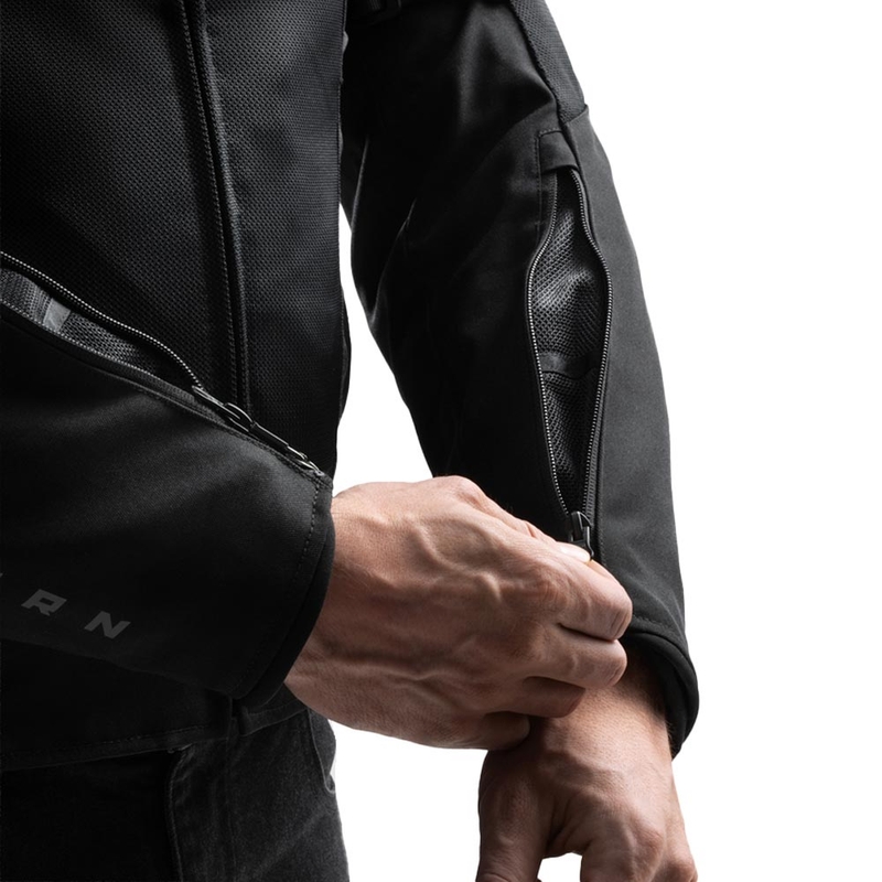 Rebelhorn Vandal 2 Air motocikla jaka, melna