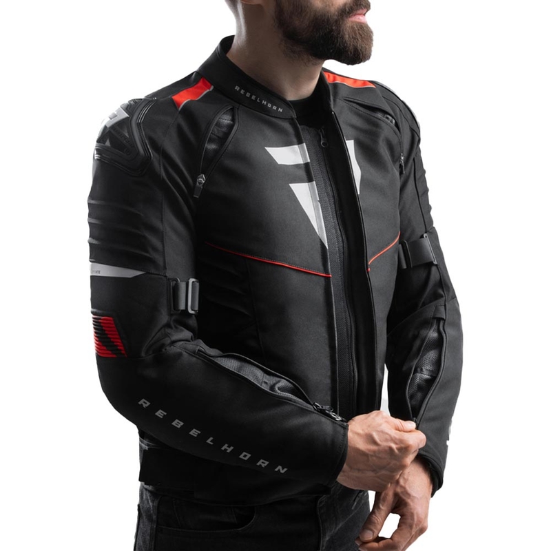 Rebelhorn Vandal 2 motocikla jaka melni sarkana