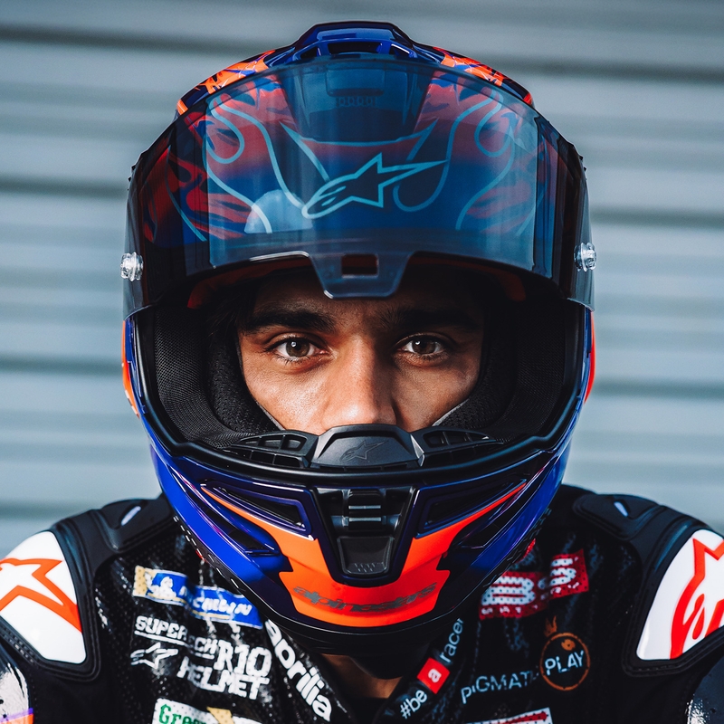 Alpinestars Supertech R-10 Flyte motocikla ķivere, pilna izmēra, ierobežotas izlaiduma, Jorge Martin, violeti sarkana