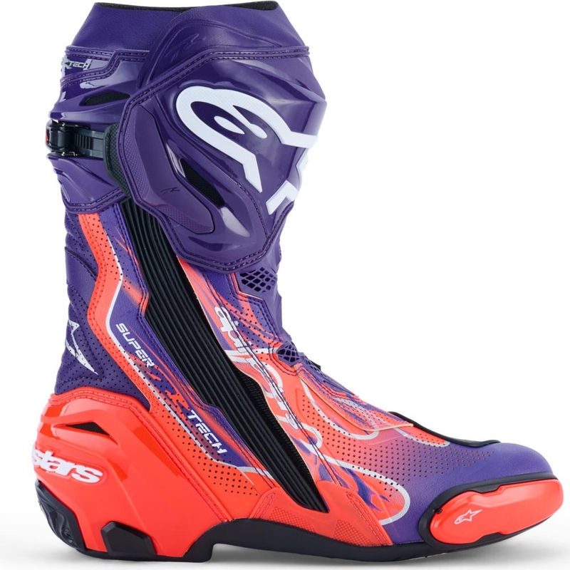 Alpinestars Supertech R Vented Flyte motociklu zābaki, ierobežotas tirāžas, Jorge Martin violeti-sarkani-melni