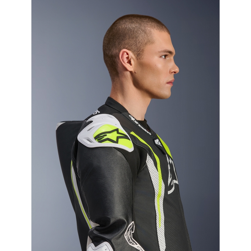 Alpinestars GP TECH V5 ādas motocikla kombinezons melns-balts-fluorescējošs dzeltens