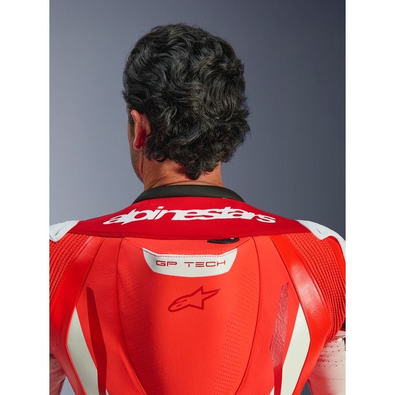 Alpinestars GP TECH V5 ādas motocikla kombinezons, fluorescējoši sarkans-sarkans-balts