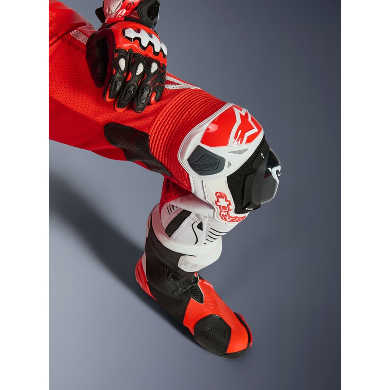 Alpinestars GP TECH V5 ādas motocikla kombinezons, fluorescējoši sarkans-sarkans-balts
